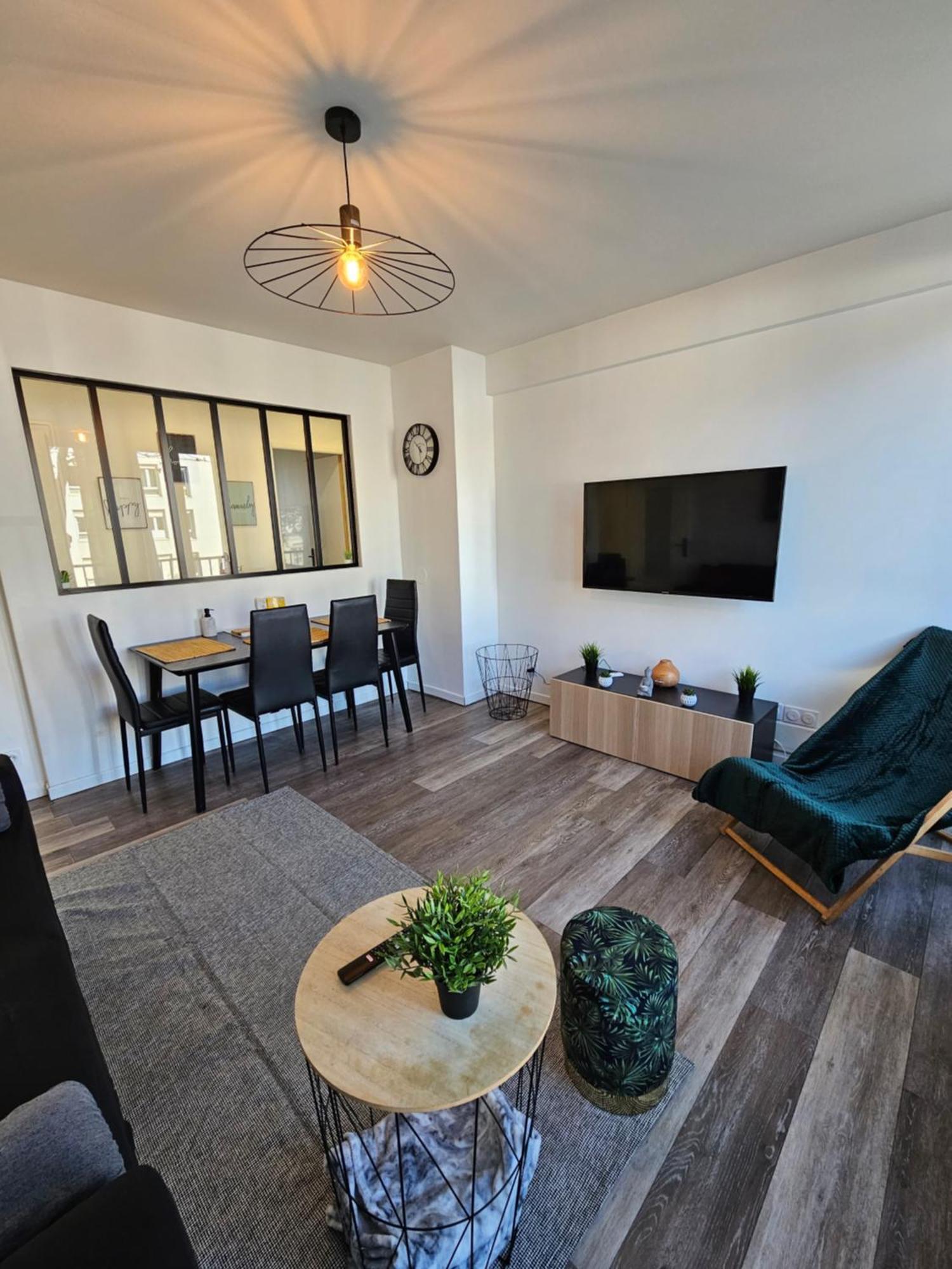 Charmant & Spacieux 3 Chambres - Mm Apartment - Lyon Grand Parilly Vénissieux Zewnętrze zdjęcie